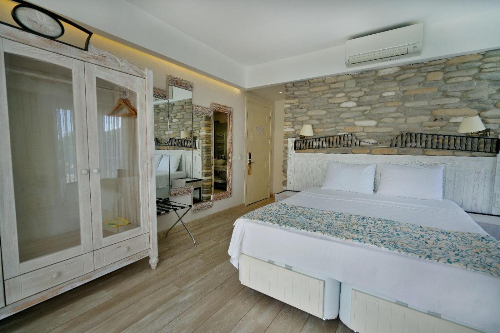 Dedeminn Marina Hotel Göcek Buitenkant foto